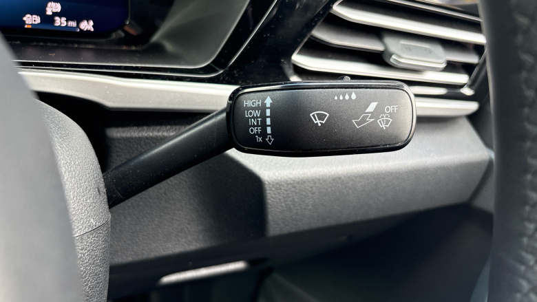 Ford Transit Connect 250 L2 Petrol 1.5 EcoBoost PHEV 150 Active FlexCab Van Auto